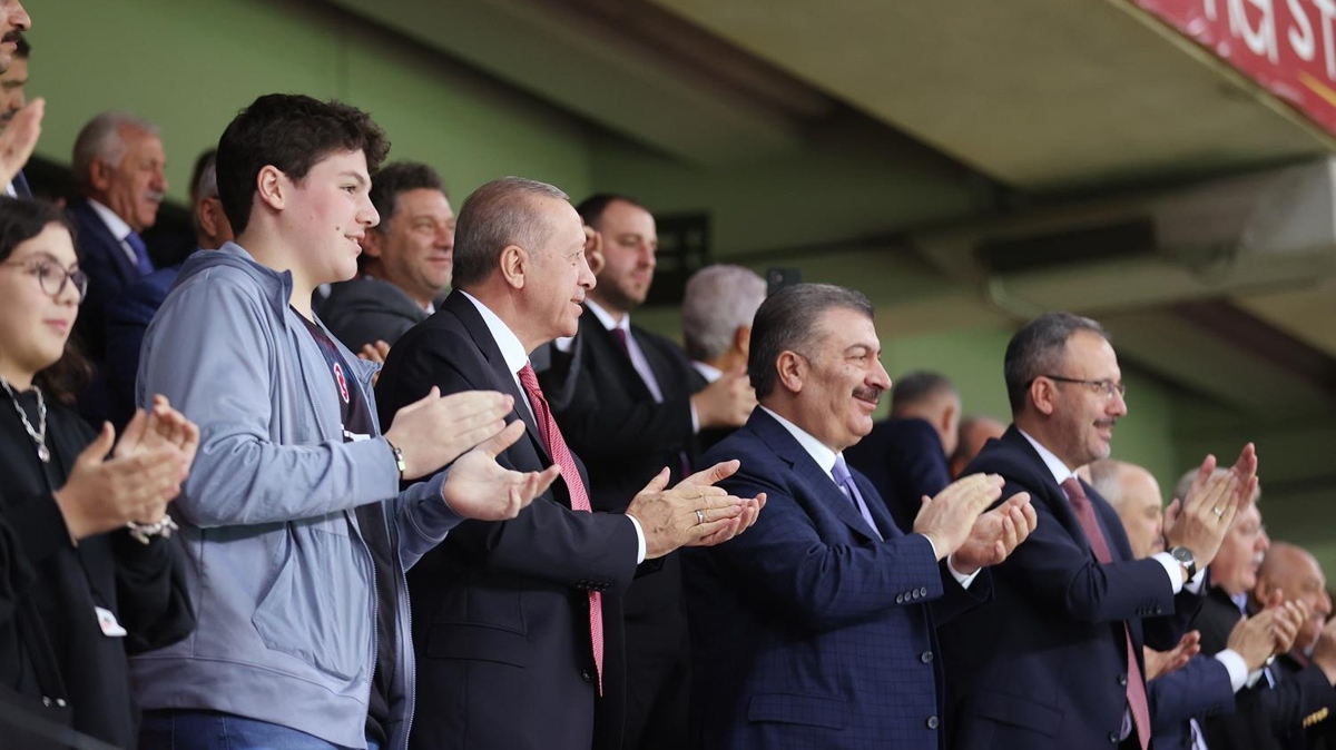 Cumhurbakan Erdoan, Ampute Futbol Milli Takm'n tebrik etti 