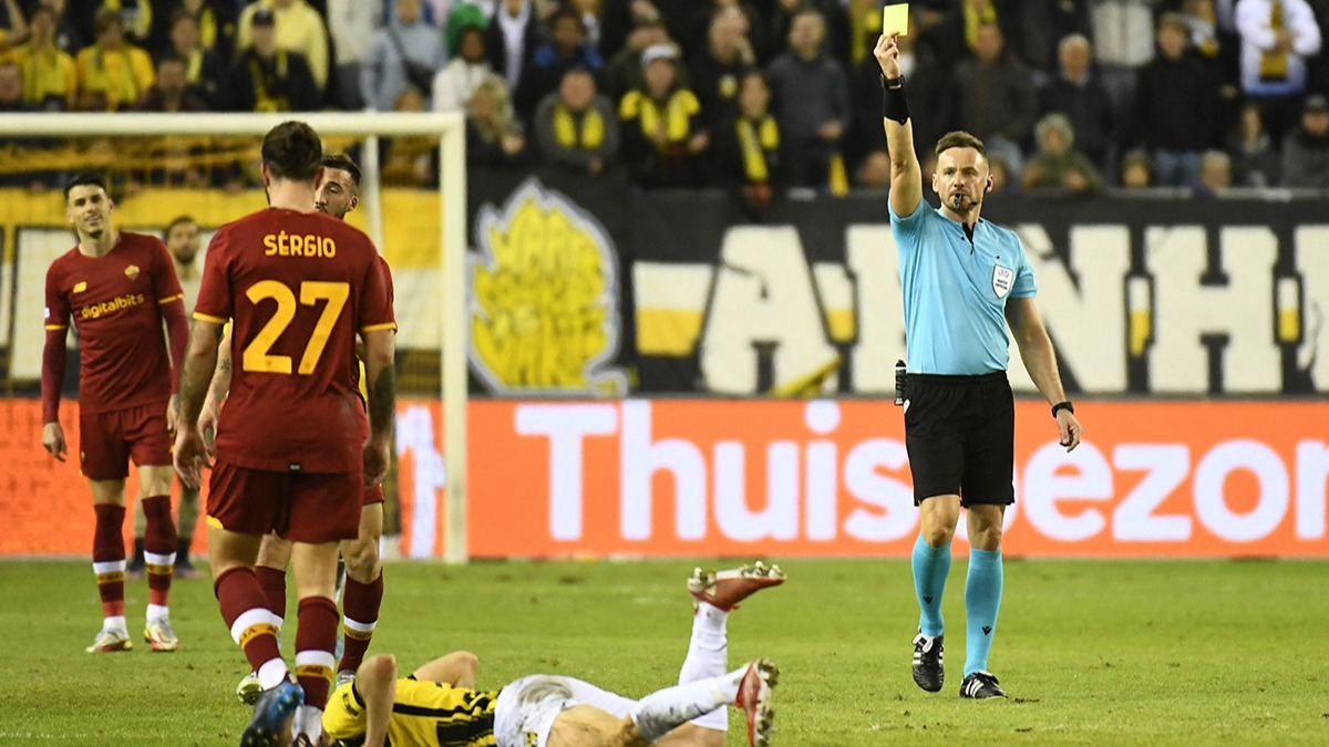 AEK Larnaca - Fenerbahe mann hakemi belli oldu