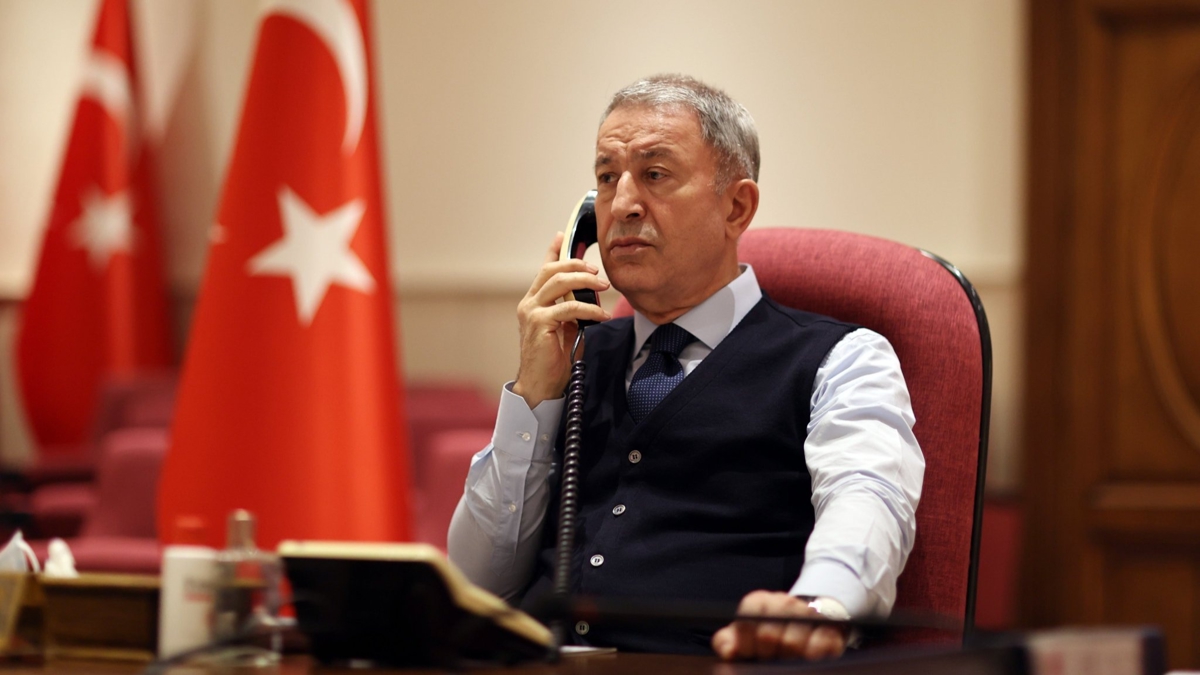 Mill Savunma Bakan Hulusi Akar, Macaristan Savunma Bakan Kristof Szalay-Bobrovniczky ile telefon grmesi gerekletirdi