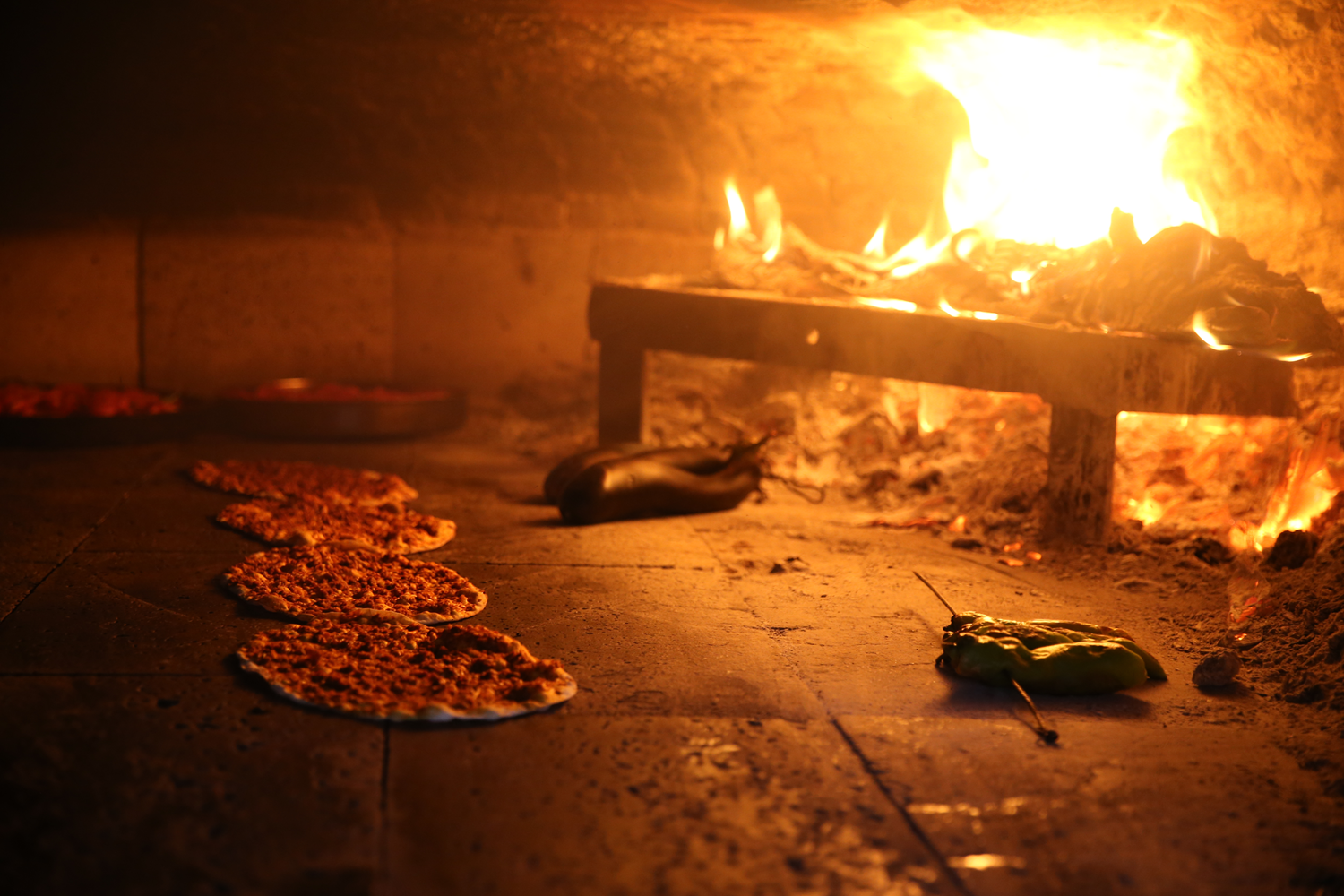 Gastronomi kentleri aras�nda lahmacun sava��! Bu lezzet Gaziantep'e mi  �anl�urfa'ya m� ait?