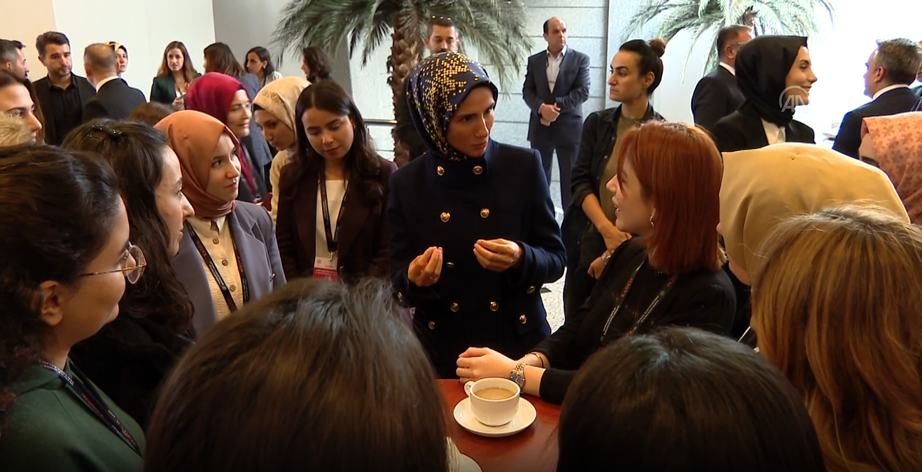 KADEM'in '7. �novasyonda Kad�n Kamp�'n�n a��l��� yap�ld�