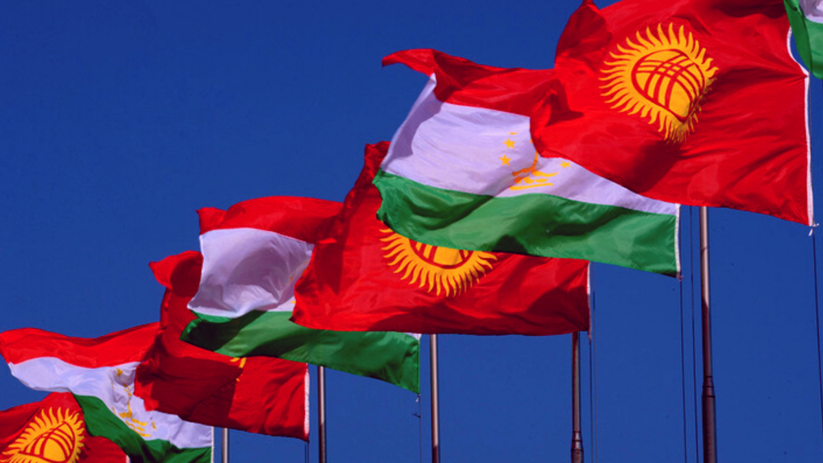 K�rg�zistan ve Tacikistan aras�ndaki �at��ma! 3 lider s�n�r meselesini g�r��t�