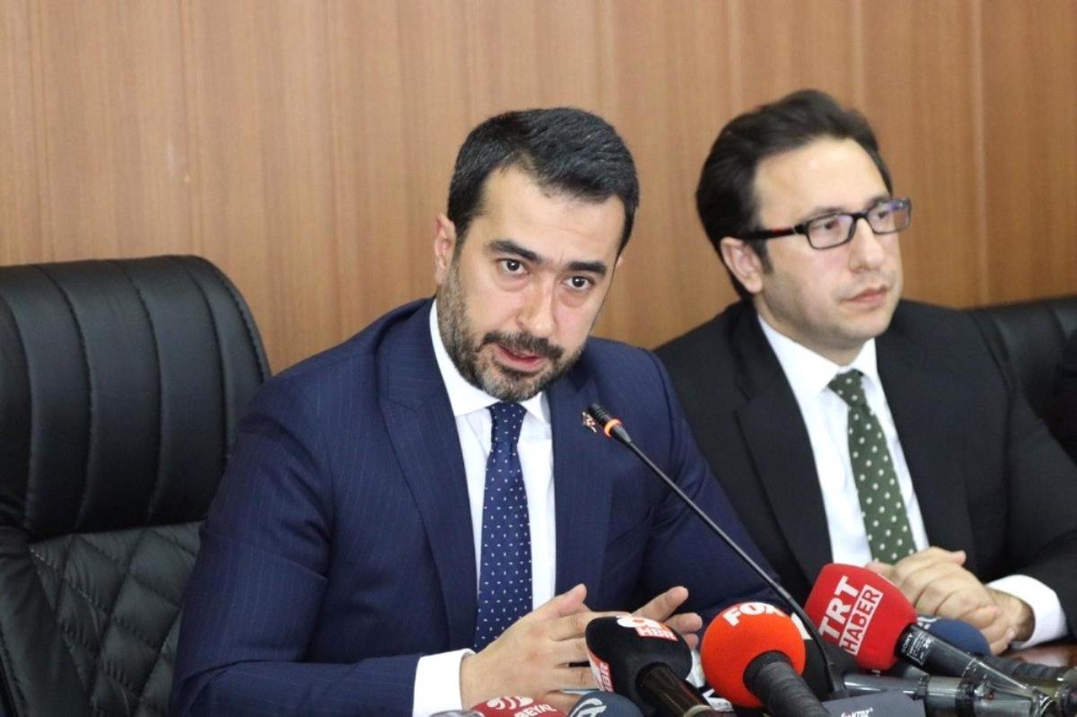 AK Parti Ankara �l Ba�kan� �zcan'dan partisinin il�e belediye ba�kanlar�na �a�r�