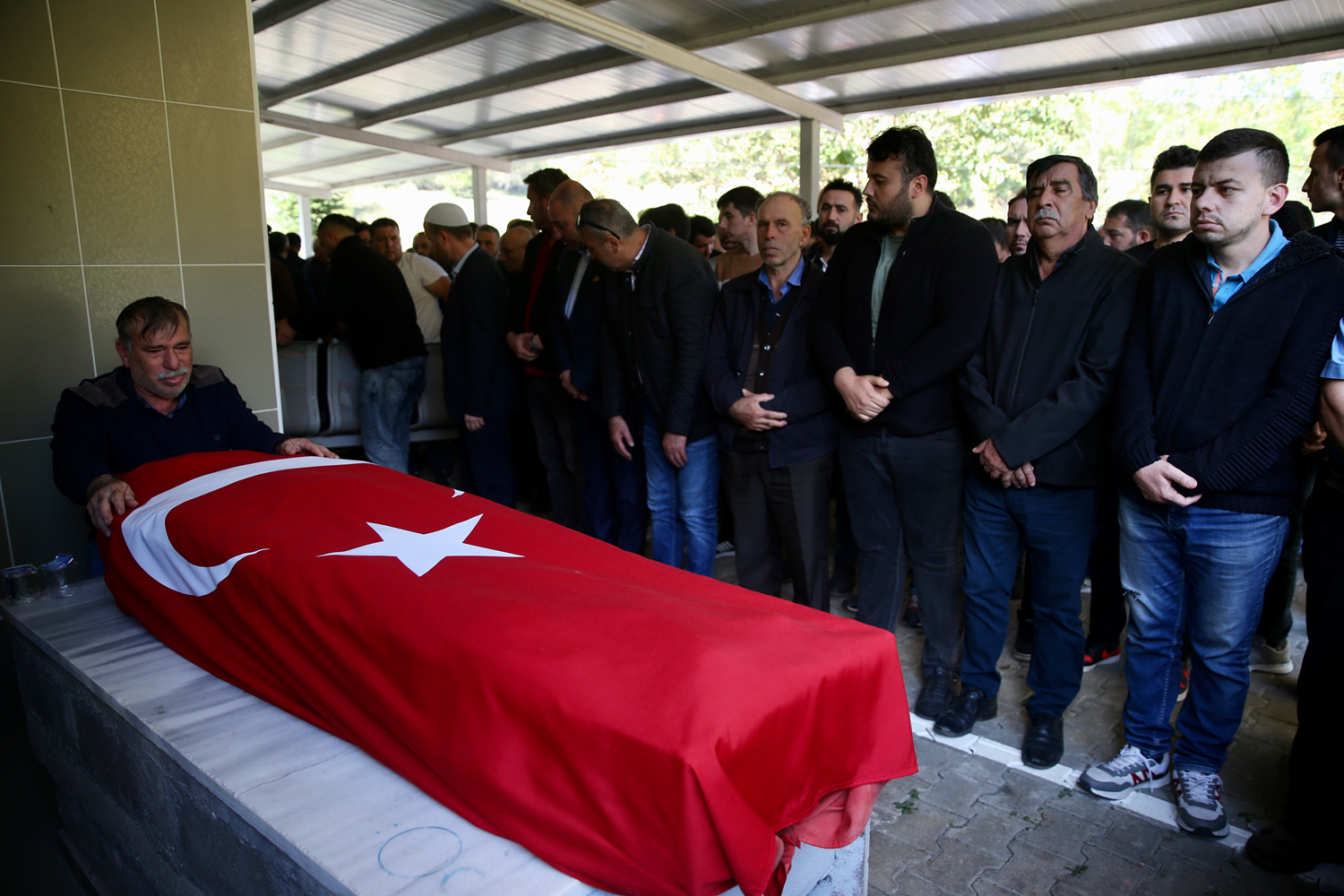 Amasra'da maden oca��ndaki patlamada hayat�n� kaybeden i��ilerden Aziz K�se, son yolculu�una u�urland�