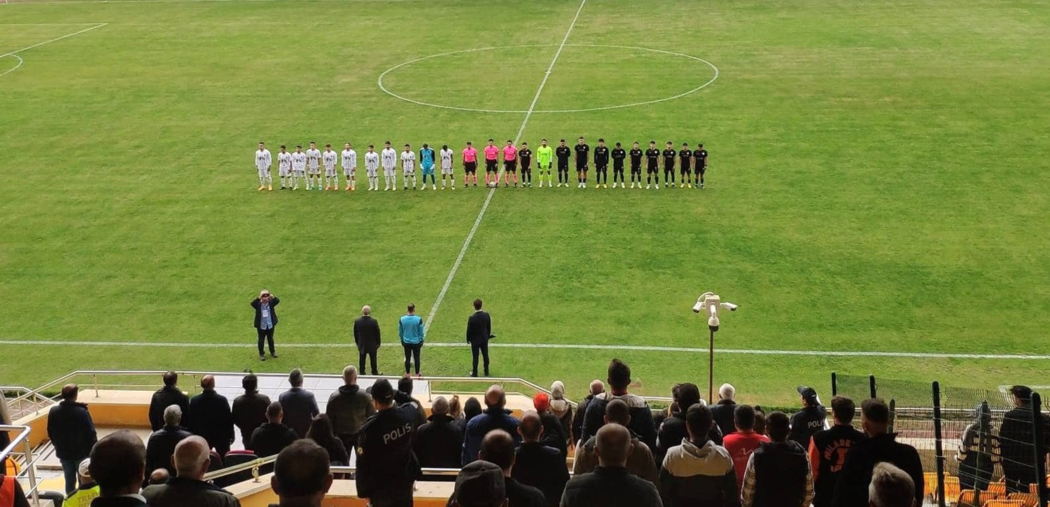 Bayburt ilk galibiyetini Bursaspor'dan ald�