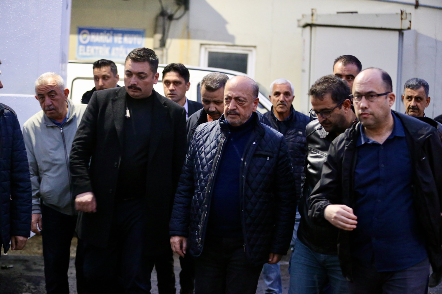 Bakan Bilgin, patlaman�n ya�and��� maden oca��nda incelemelerde bulundu