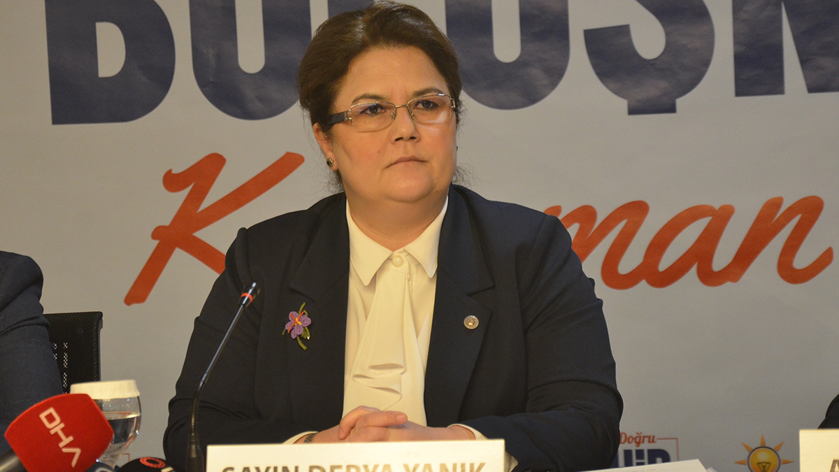 Bakan Derya Yan�k yeni geli�meyi duyurdu: Maden �ehitlerinin ailelerine ve yaral�lara sosyal yard�m