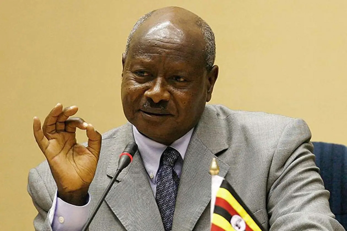 Devlet Ba�kan� Museveni, Kenya'y� tehdit eden o�luna Twitter'� yasaklad�