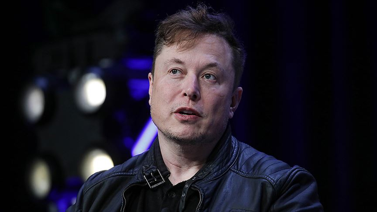 Elon Musk: SpaceX, Pentagon'a yapt��� talebi geri �ekti