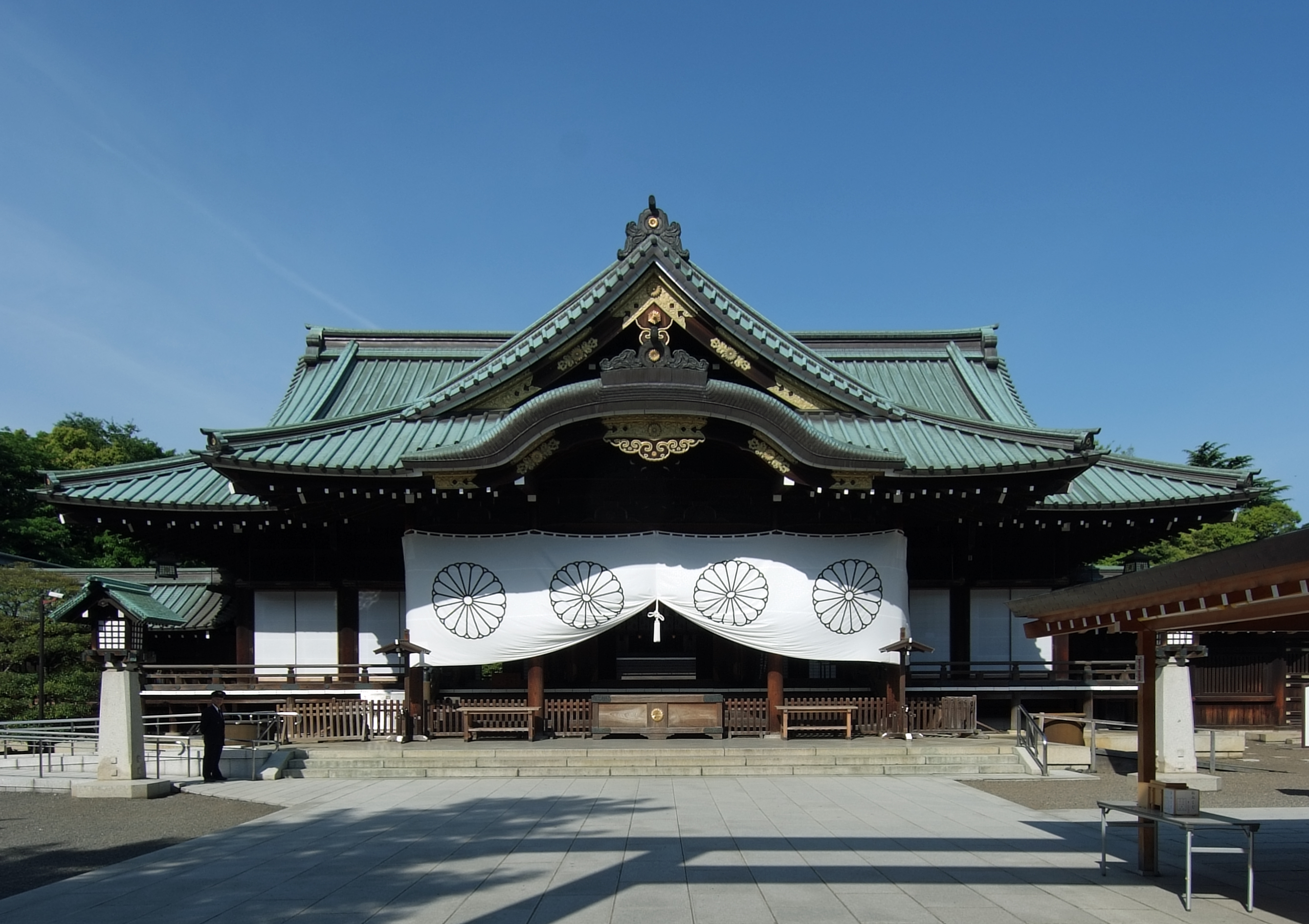 Tart��mal� Yasukuni Tap�na��'na Japon  milletvekillerinden ziyaret