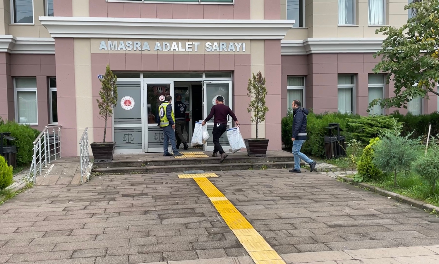 Amasra'da �al��malar hummal� bir �ekilde devam ediyor! Toplanan deliller adliyede
