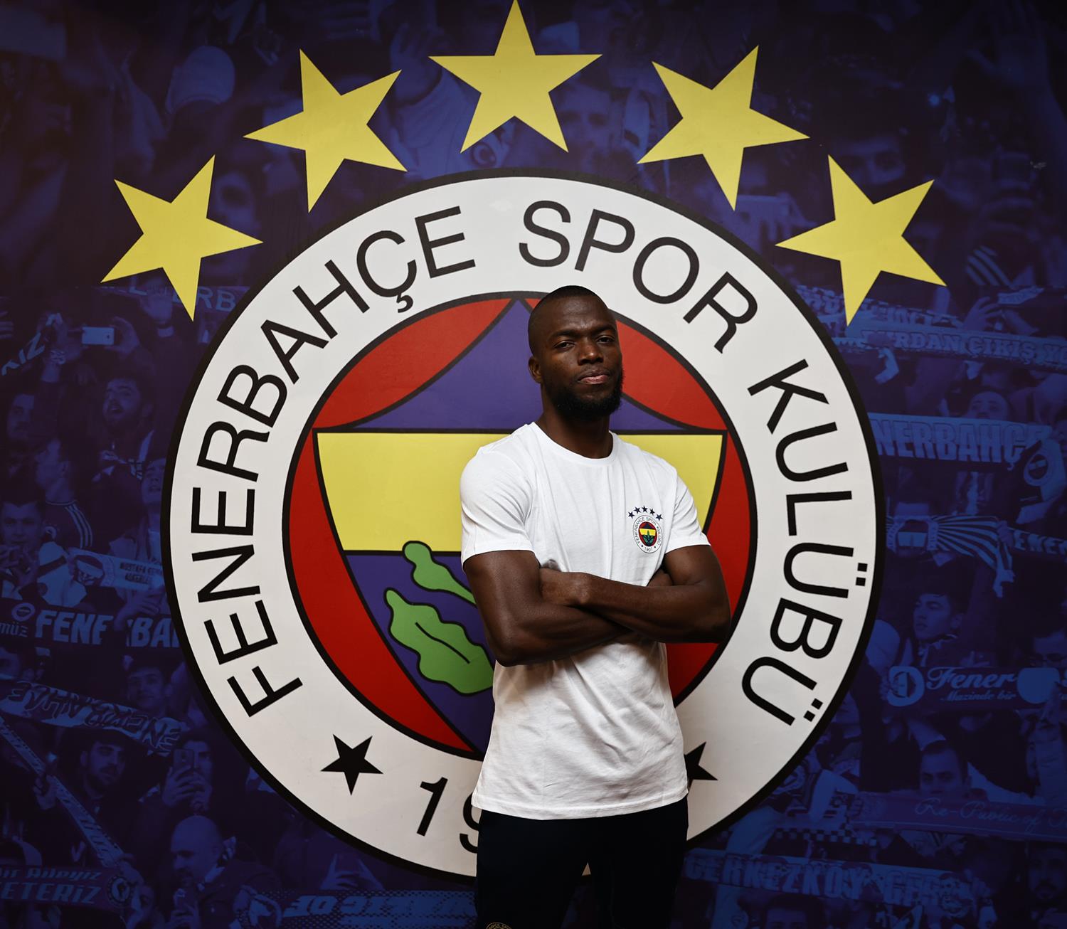 Enner Valencia: �ampiyonlu�u konu�mak i�in hen�z �ok erken