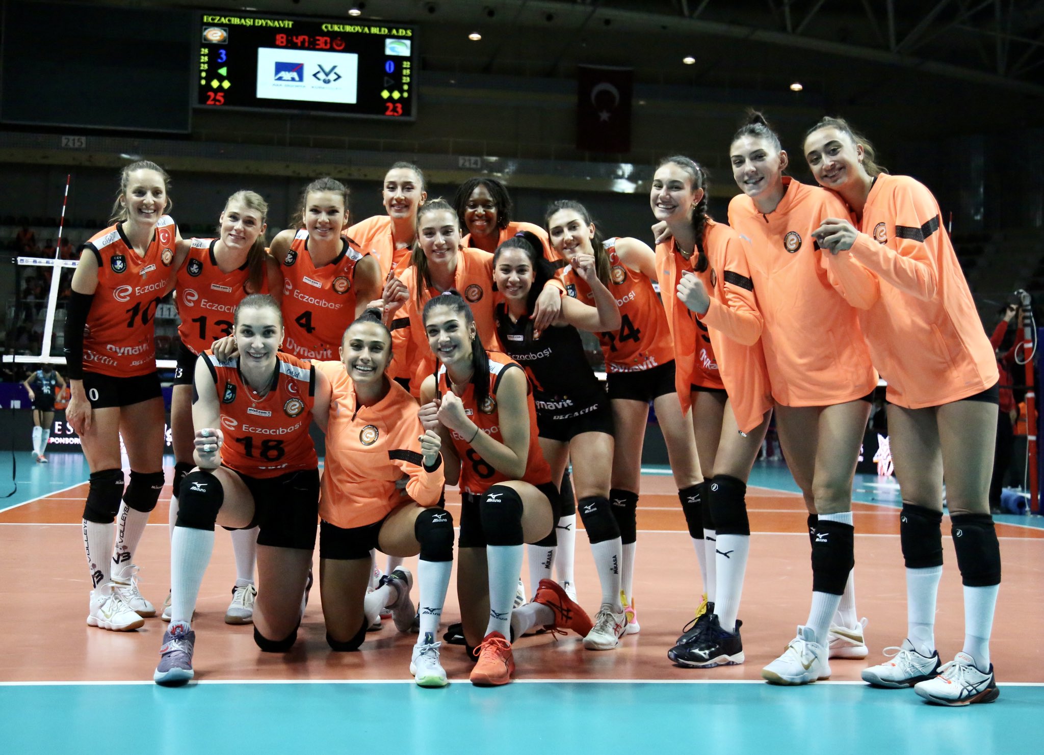 Eczac�ba�� Dynavit evinde set vermeden kazand�