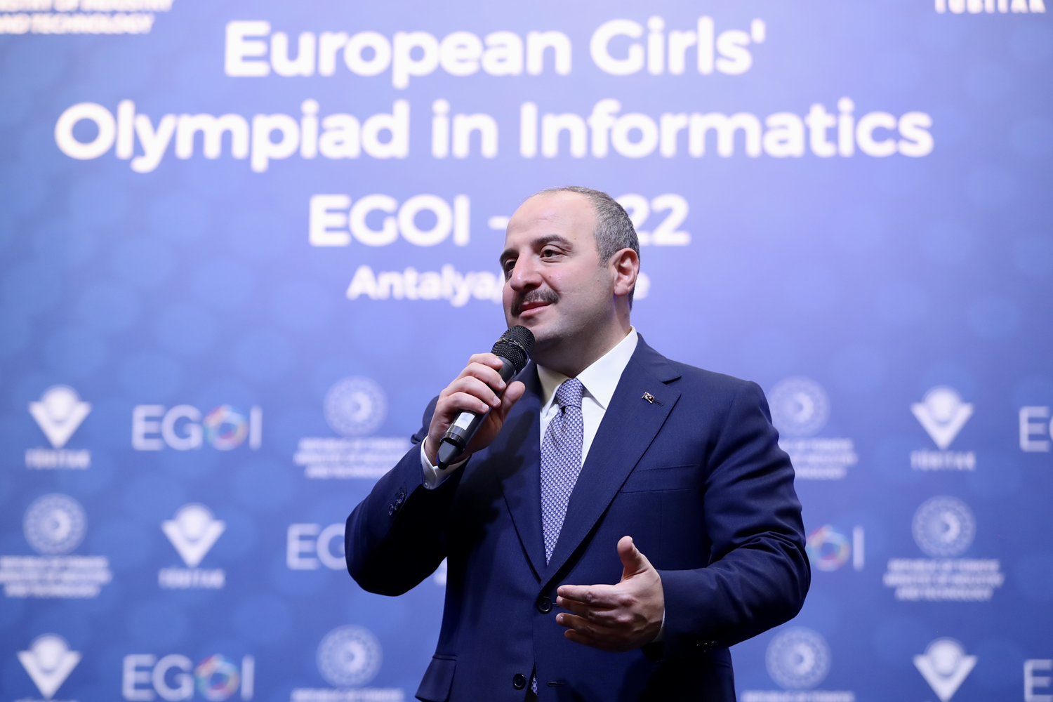 Bakan Varank: Yapabilece�inizin en iyisini yap�n