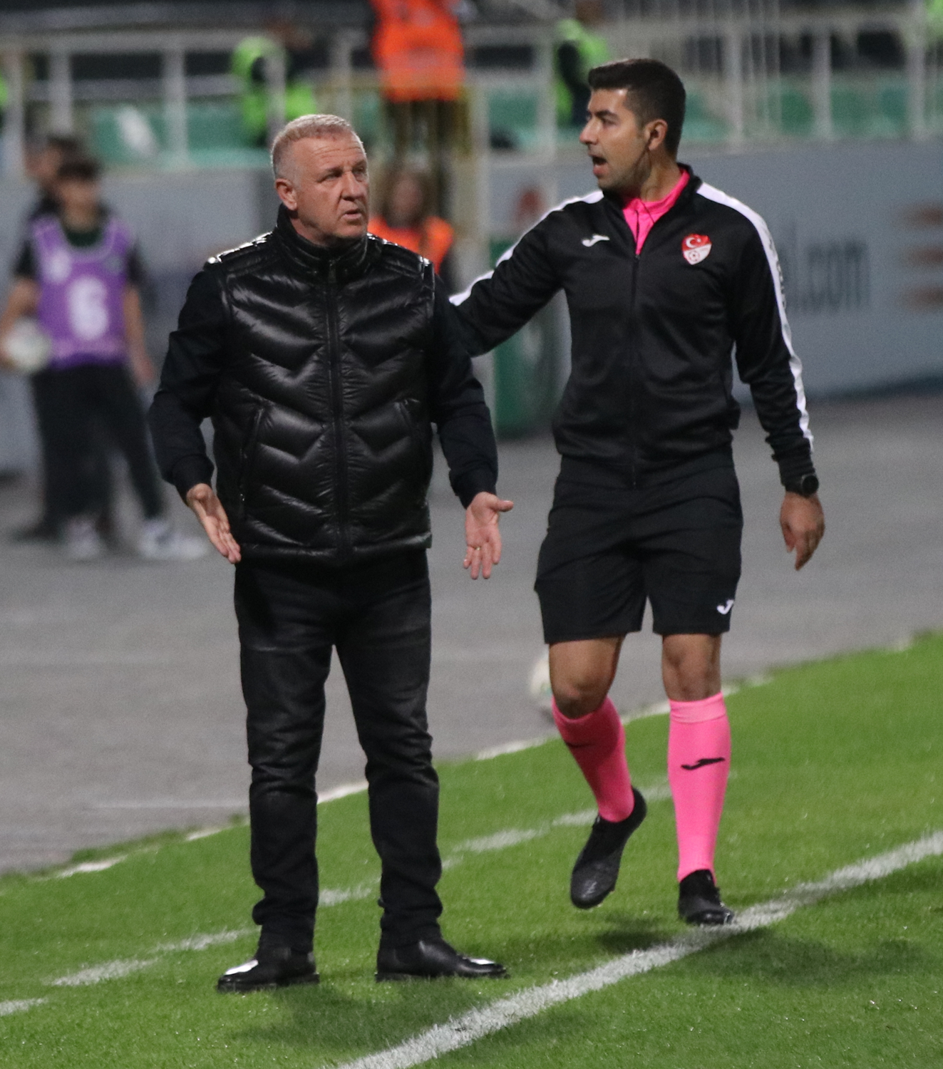 Denizlispor'da Mesut Bakkal yol ayr�m�nda