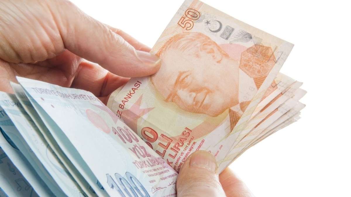 AK Parti'den asgari cret aklamas! ''Refah pay'' ayrnts