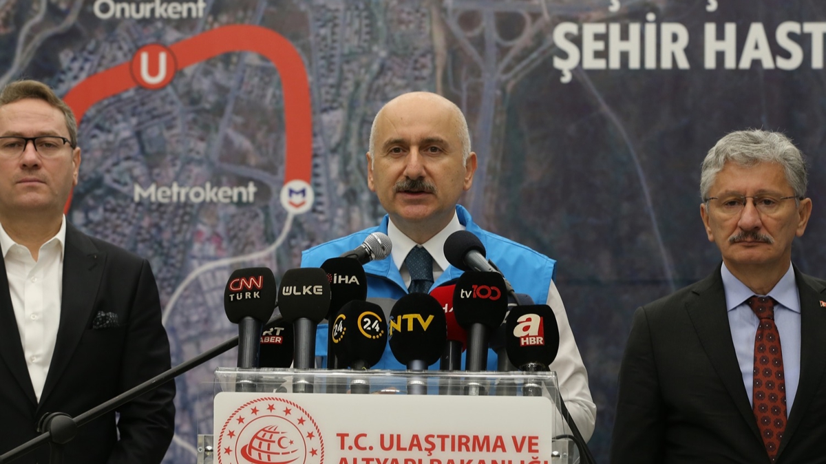 Bakan Karaismailolu: Keke stanbullulara hizmet etmeye akl yorsalar