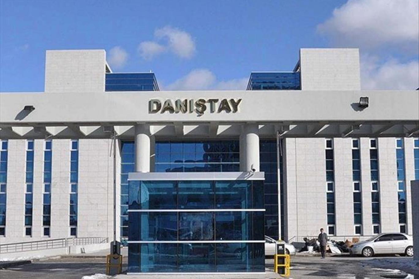 Dan��taydan, ��retmenlik Kariyer Basamaklar� Y�netmeli�i'ne ili�kin davada y�r�tmenin durdurulmas� talebine ret