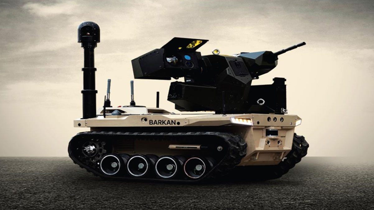 D�nya sat�n almak i�in s�raya girdi! Sahaya ��kt��� an dikkatleri �zerine �ekti