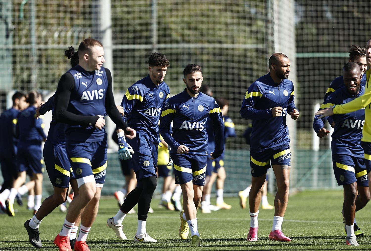 Fenerbah�e'de Rennes ma�� �ncesi 5 eksik