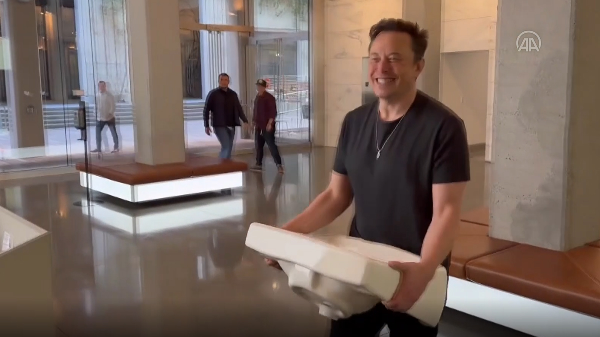 Sosyal medya bunu konu�uyor! Elon Musk yine g�ndem oldu