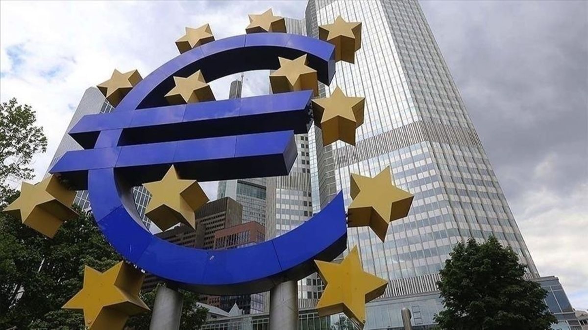 Avrupa Merkez Bankas, faiz artna devam etti