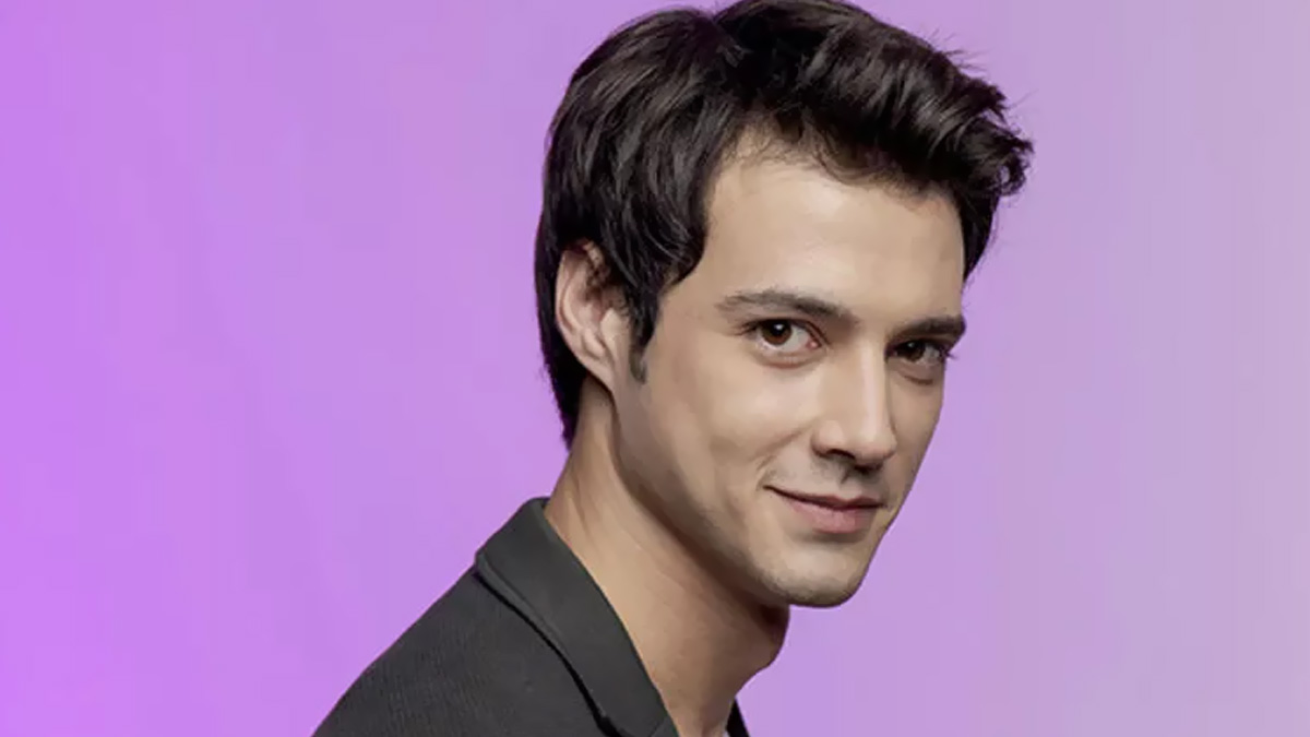 Darmaduman Kerem (Mert Yaz�c�o�lu) boyu ka� cm? Mert Yaz�c�o�lu kimdir, ka� ya��nda?