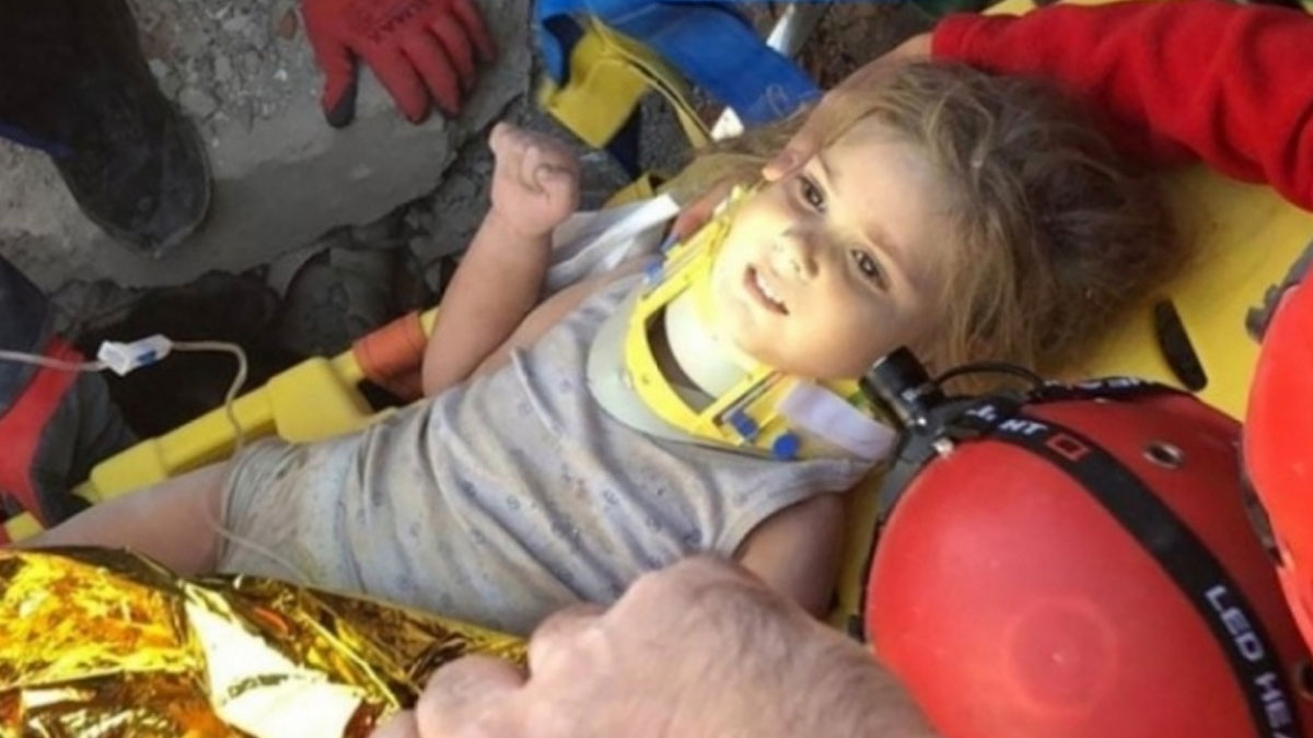 Umudun ad� olmu�tu! �zmir depreminin simge isimlerinden Ayda anaokuluna ba�lad�