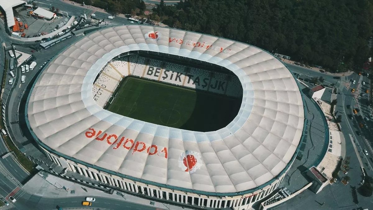Be�ikta�'tan stat isim sponsorlu�u hakk�nda a��klama