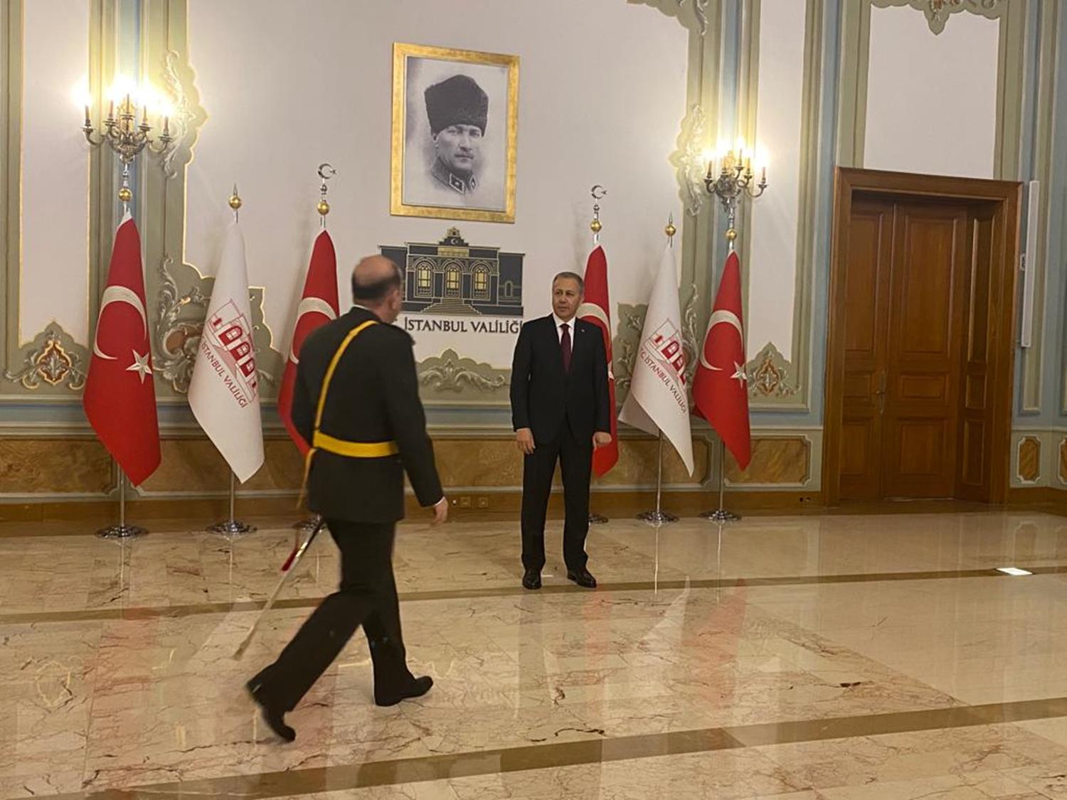 29 Ekim kutlamalar�: �stanbul Valisi Ali Yerlikaya tebrikleri kabul etti