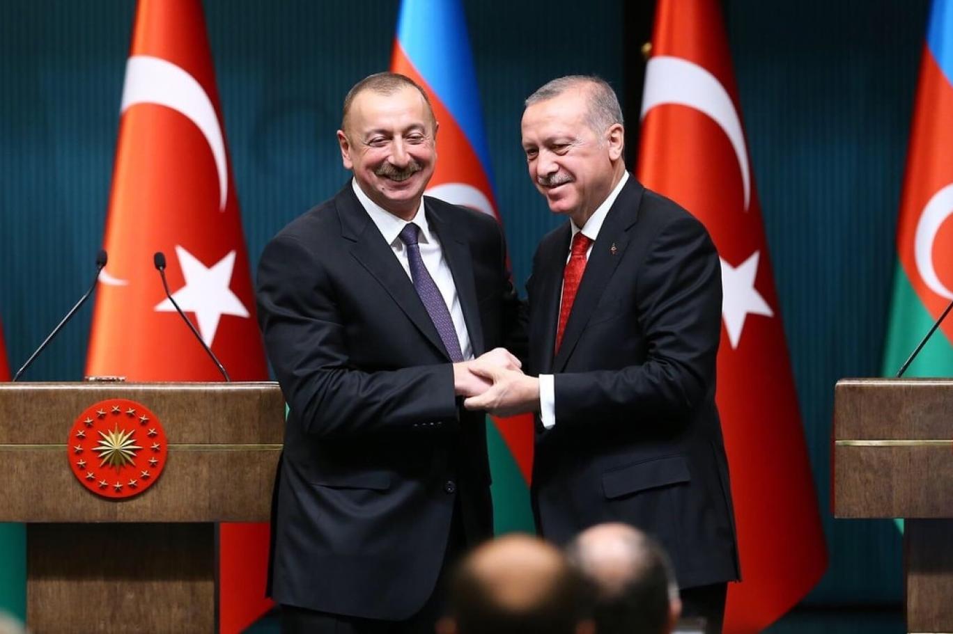 Aliyev'den Cumhurba�kan� Erdo�an'a 29 Ekim kutlamas�