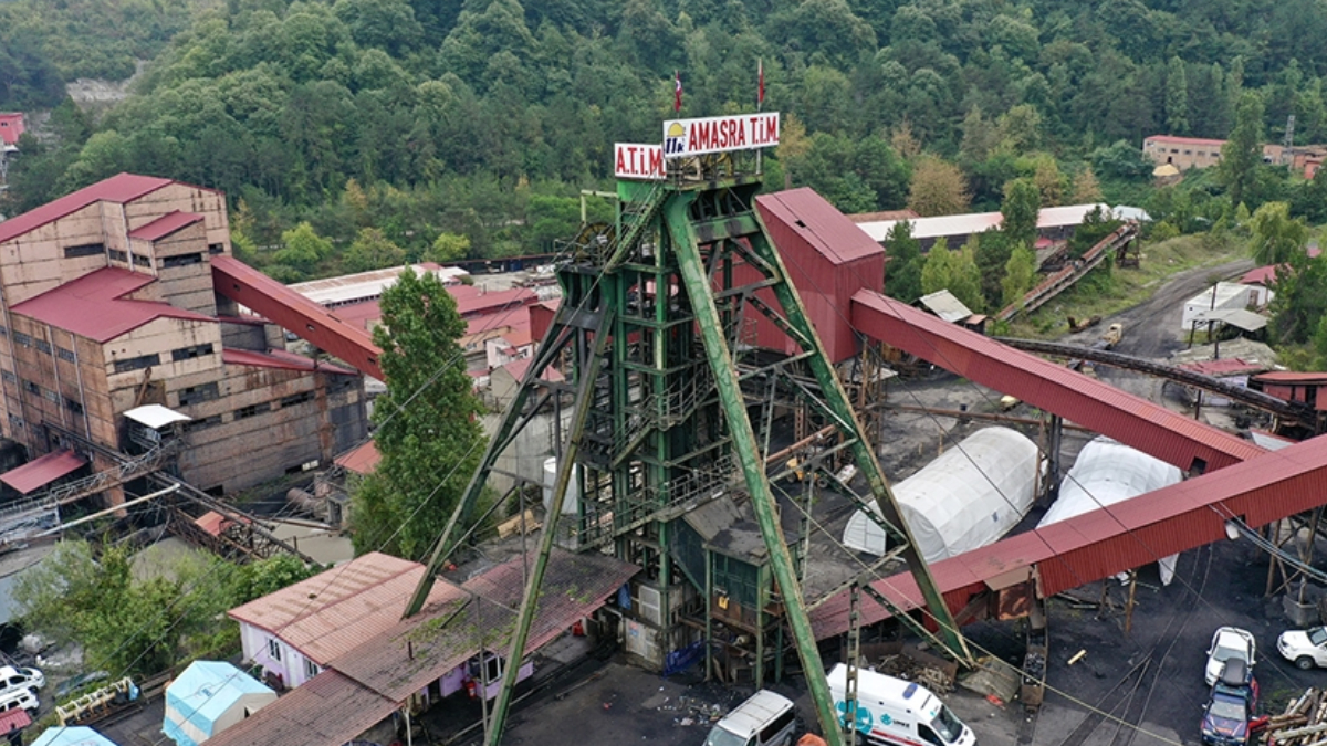 Amasra'da maden oca��ndaki patlamaya ili�kin 2 ��pheli tutukland�