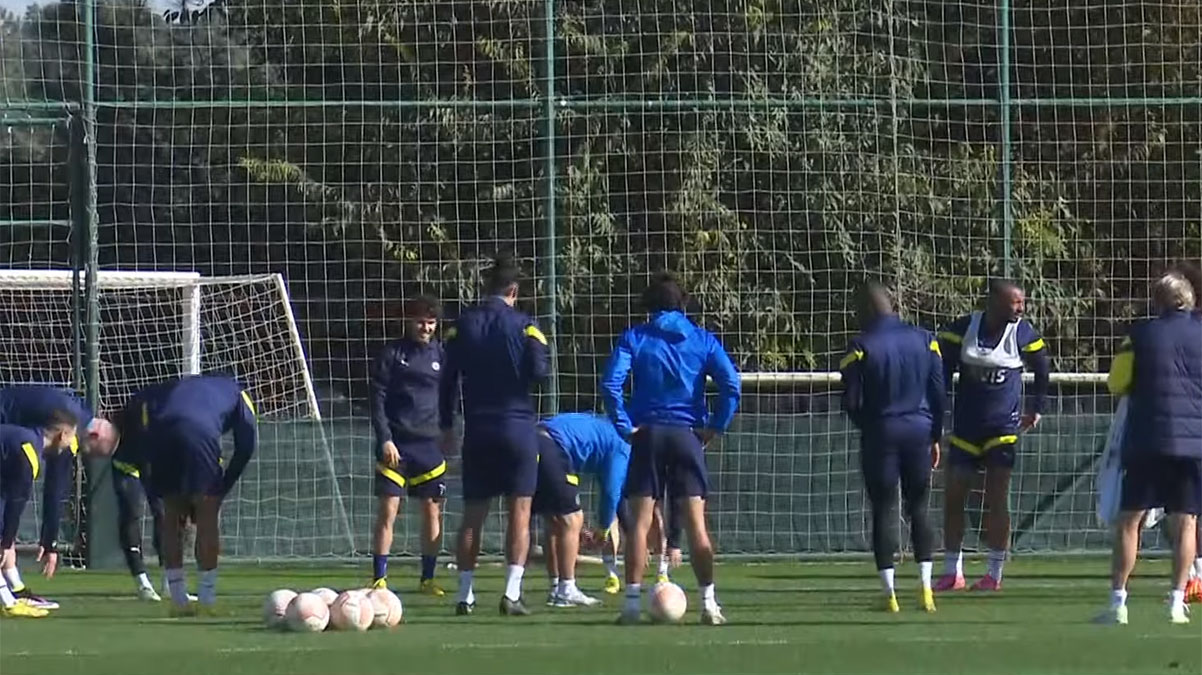 Fenerbah�e Dinamo Kiev ma��n�n takti�ini �al��t�