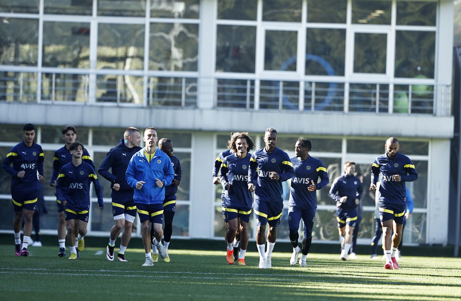 Fenerbah�e'nin Dinamo Kiev ma�� kadrosuna �rfan Can E�ribayat al�nmad�