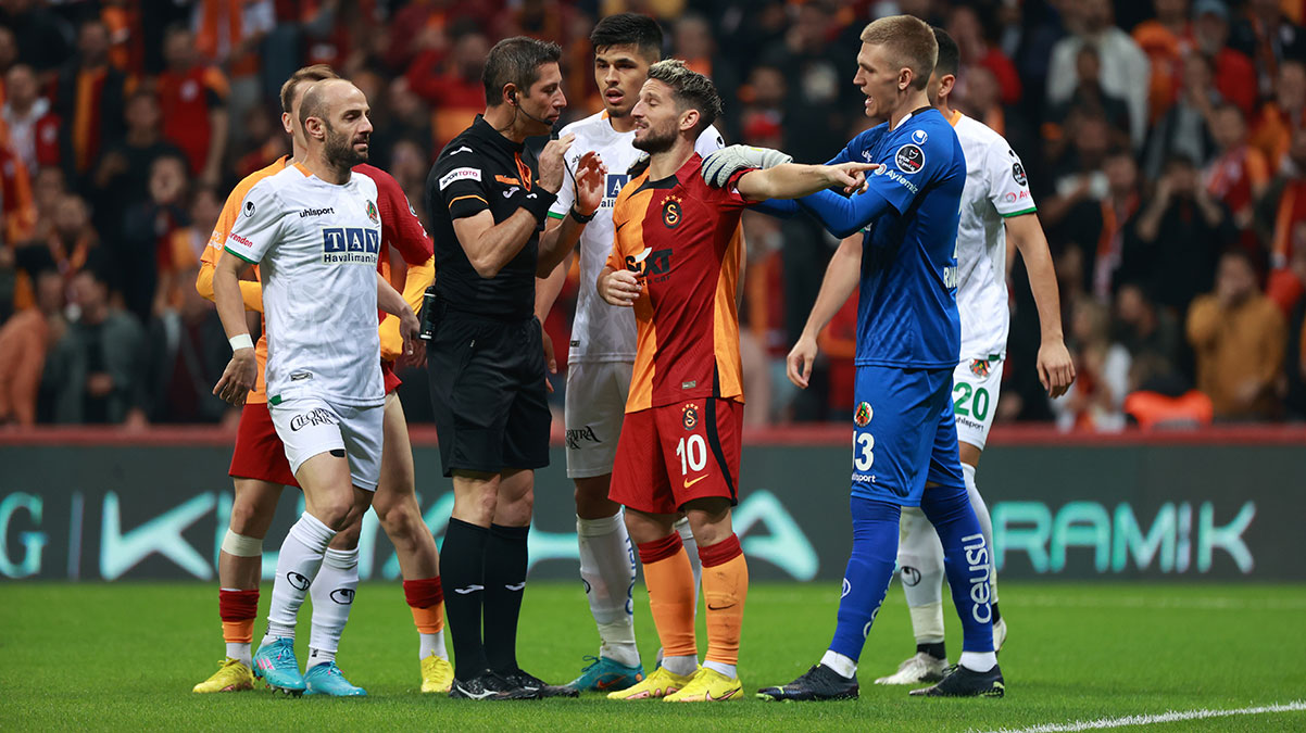 Galatasaray'dan ma� tekrar� i�in s�rpriz hamle!