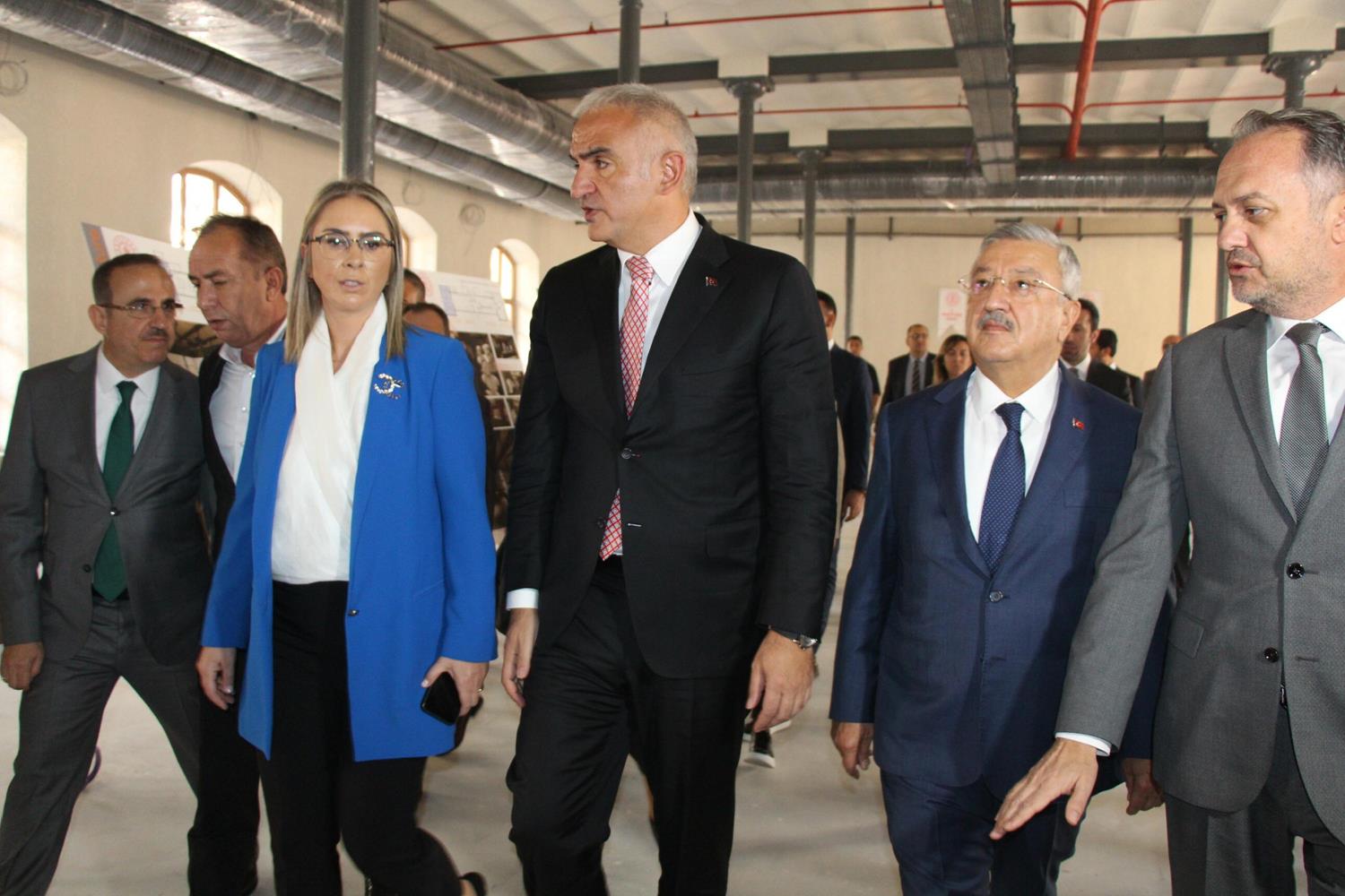 Bakan Ersoy, Eski Tekel Fabrikas�'nda