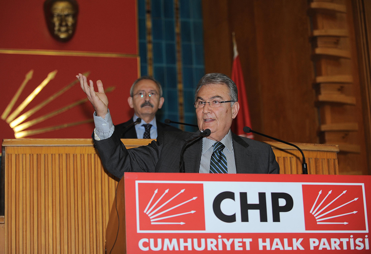 Yeni istifalar gelebilir! Deniz Baykal: CHP'nin gidi�at�ndan rahats�z�m