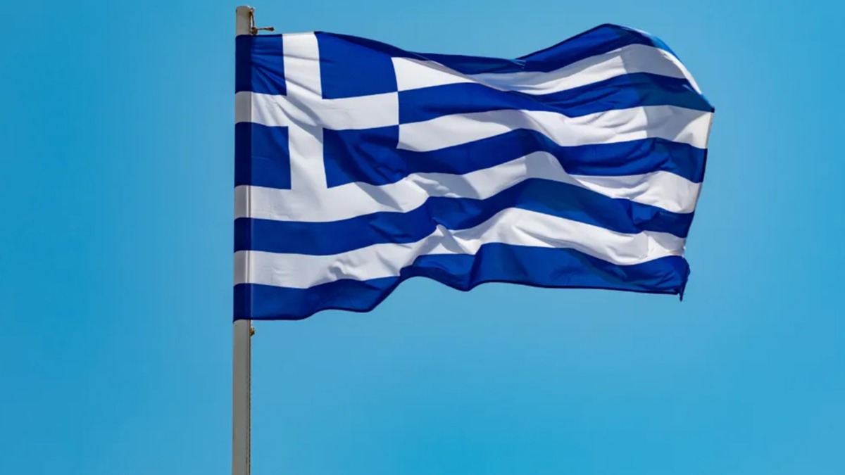 Yunanistan'da dinleme skandal: 32 nemli kiinin adlar sraland