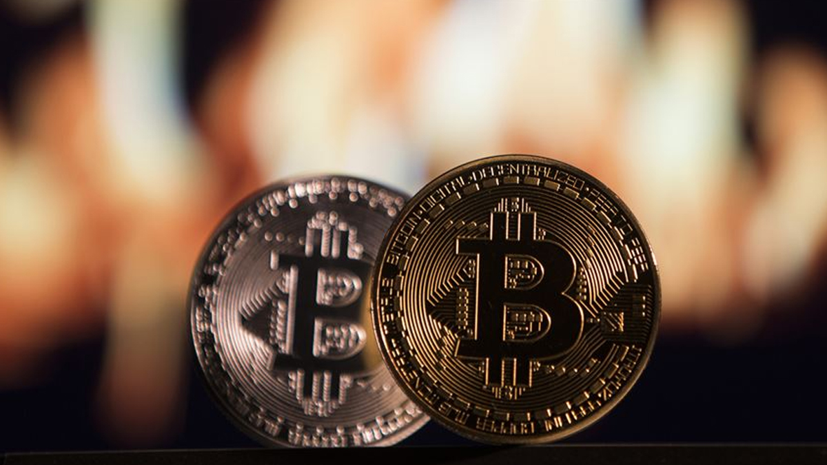 Bitcoin'in fiyat� 17 bin dolar�n alt�n� g�rd�