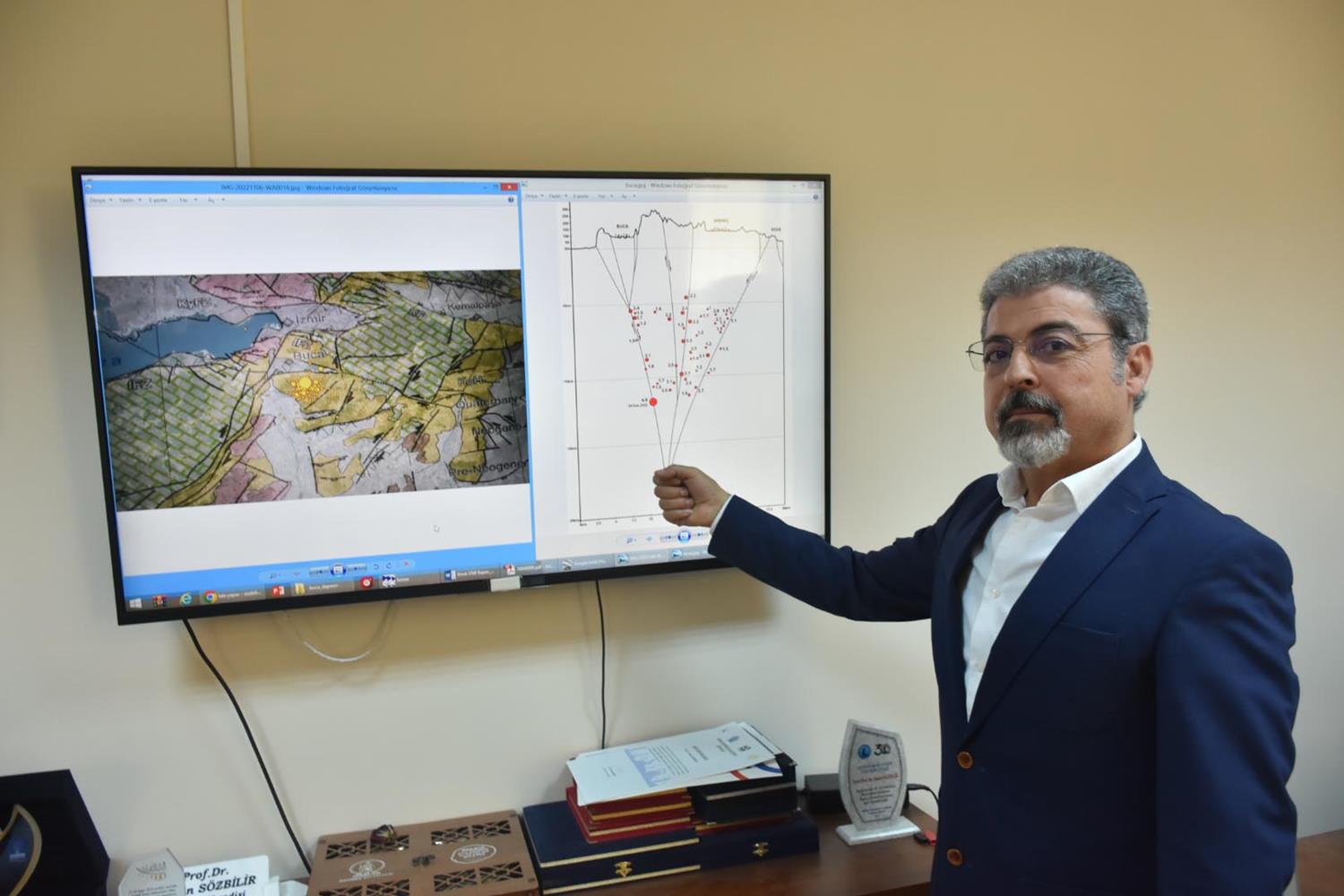 Dikkat �eken a��klama! '�zmir'deki b�y�k deprem binlerce y�ld�r suskun faylar� aktifle�tirdi'