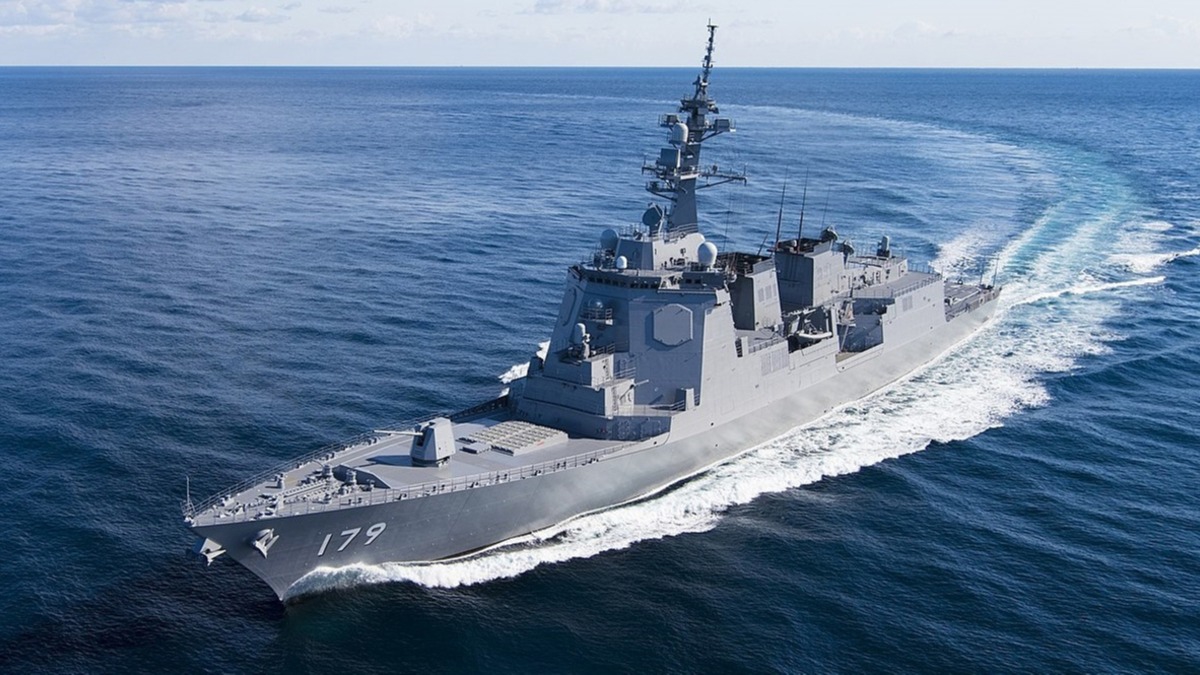 Japonya, iki Aegis destroyerinin boyutunu kltecek