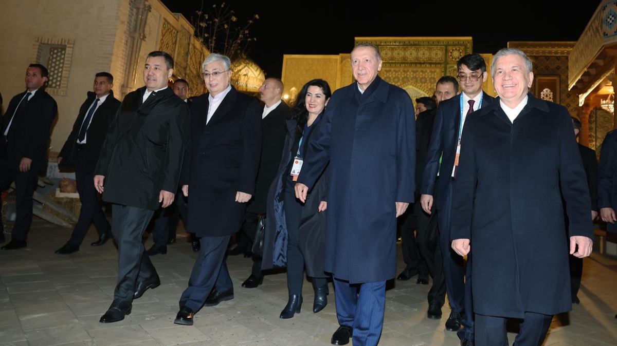Cumhurbakan Erdoan, Trk Devletleri Tekilat liderleri onuruna verilen yemee katld 