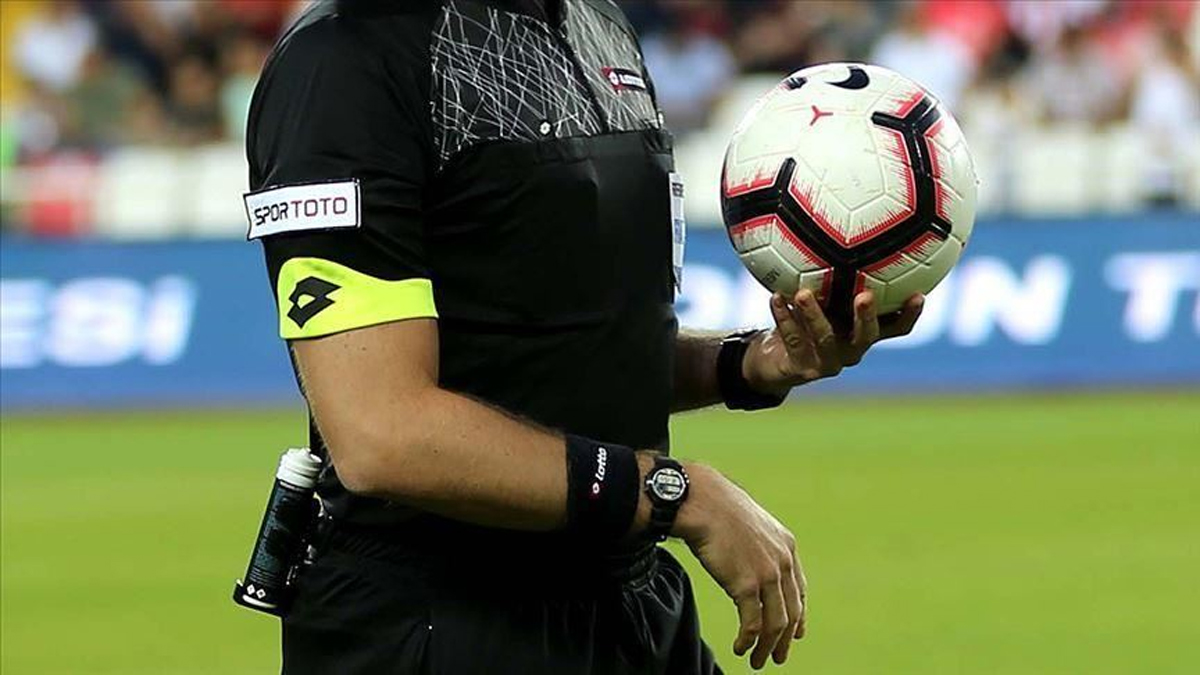 Medipol Ba�ak�ehir - Galatasaray ma��n�n hakemi belli oldu
