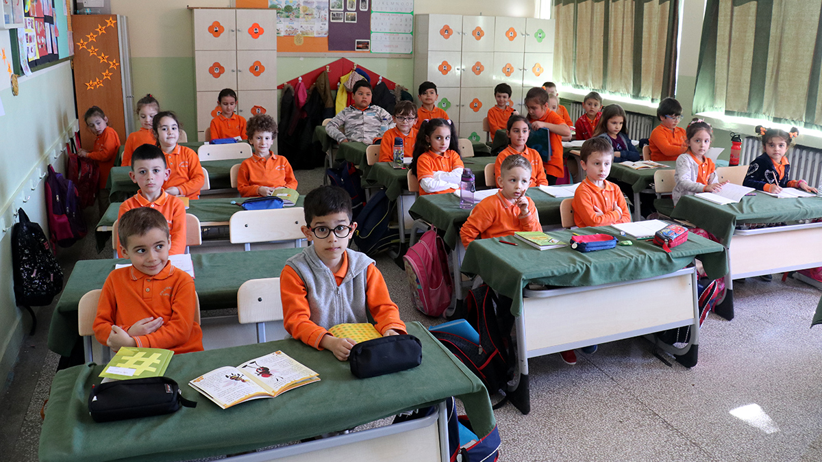 19 milyonu a�k�n ��renci i�in son ders zili bug�n �alacak