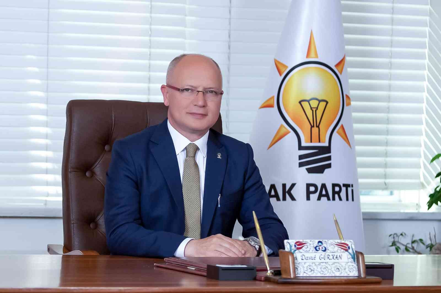 AK Parti Te�kilat Akademisi 'T�rkiye Y�zy�l�' slogan� ile 33 ilde