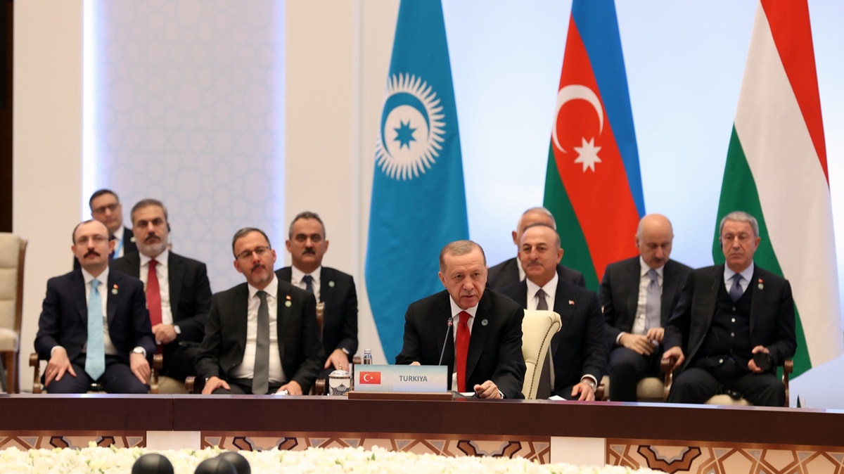 Cumhurbakan Erdoan'dan Semerkant'ta Trk Yatrm Fonu ars: En ksa srede hayata geirmeliyiz