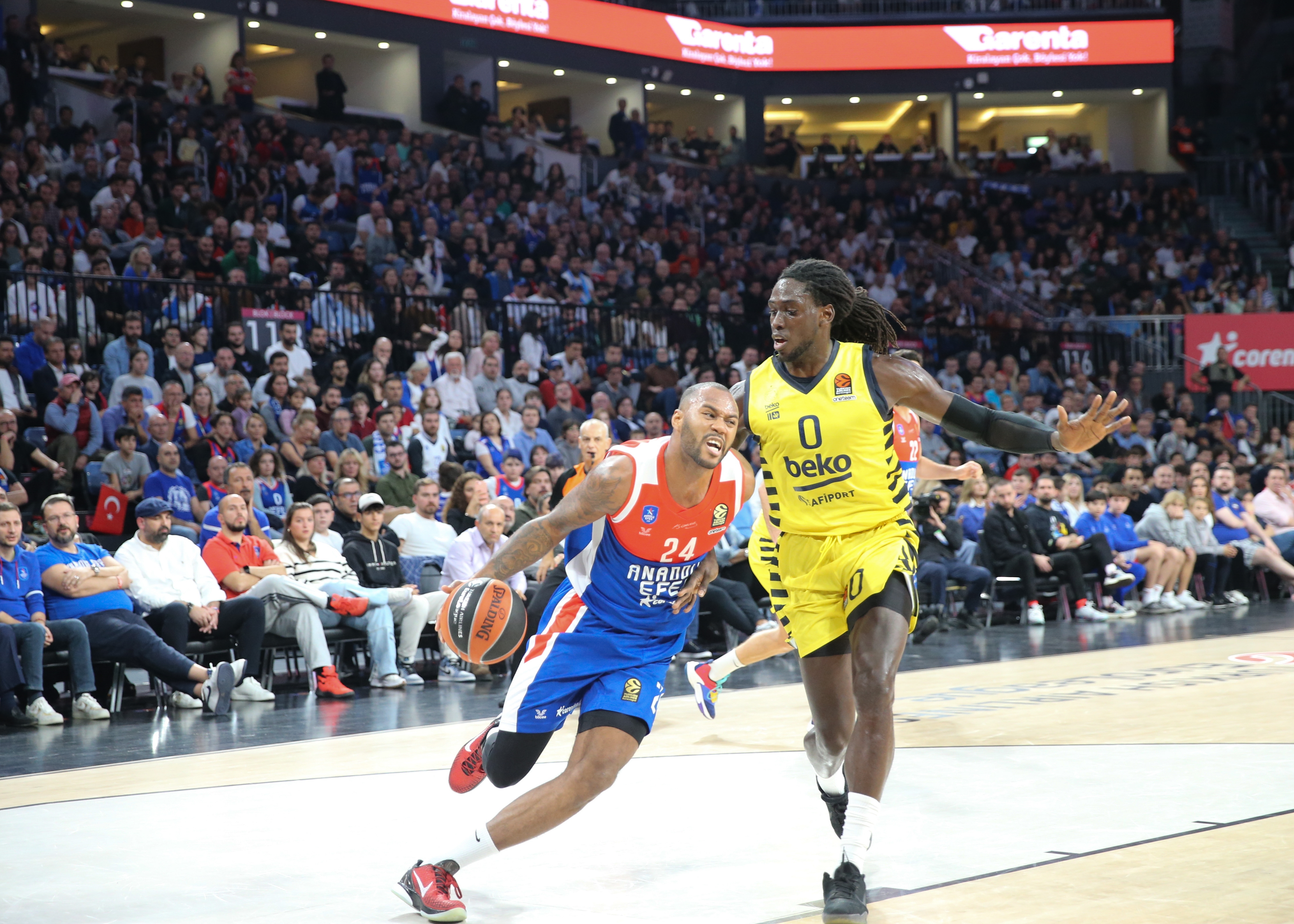 Johnathan Motley ve Chris Jones, THY Avrupa Ligi'nde haftann MVP'leri oldu