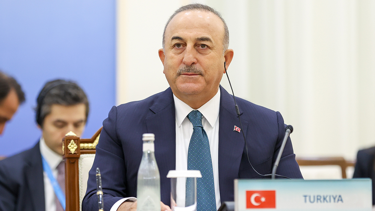 D��i�leri Bakan� �avu�o�lu'ndan telefon diplomasisi