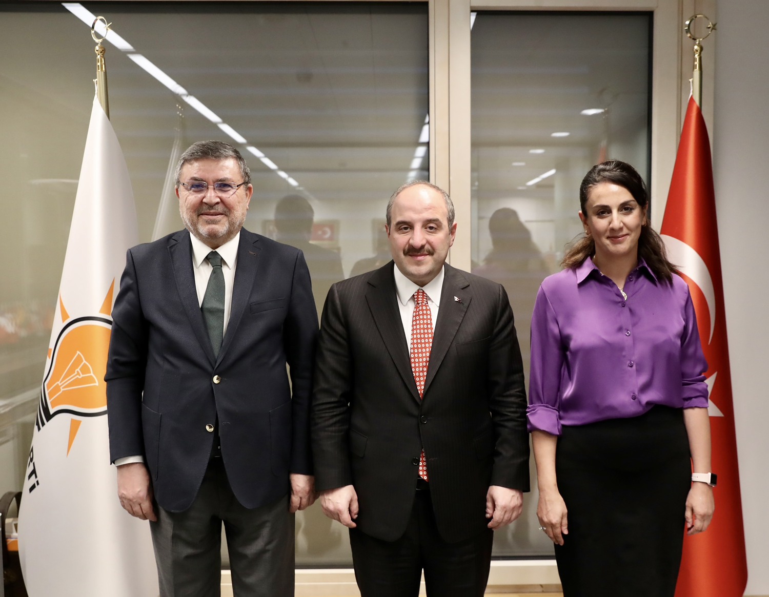 Bakan Varank Br�ksel'de temaslarda bulundu