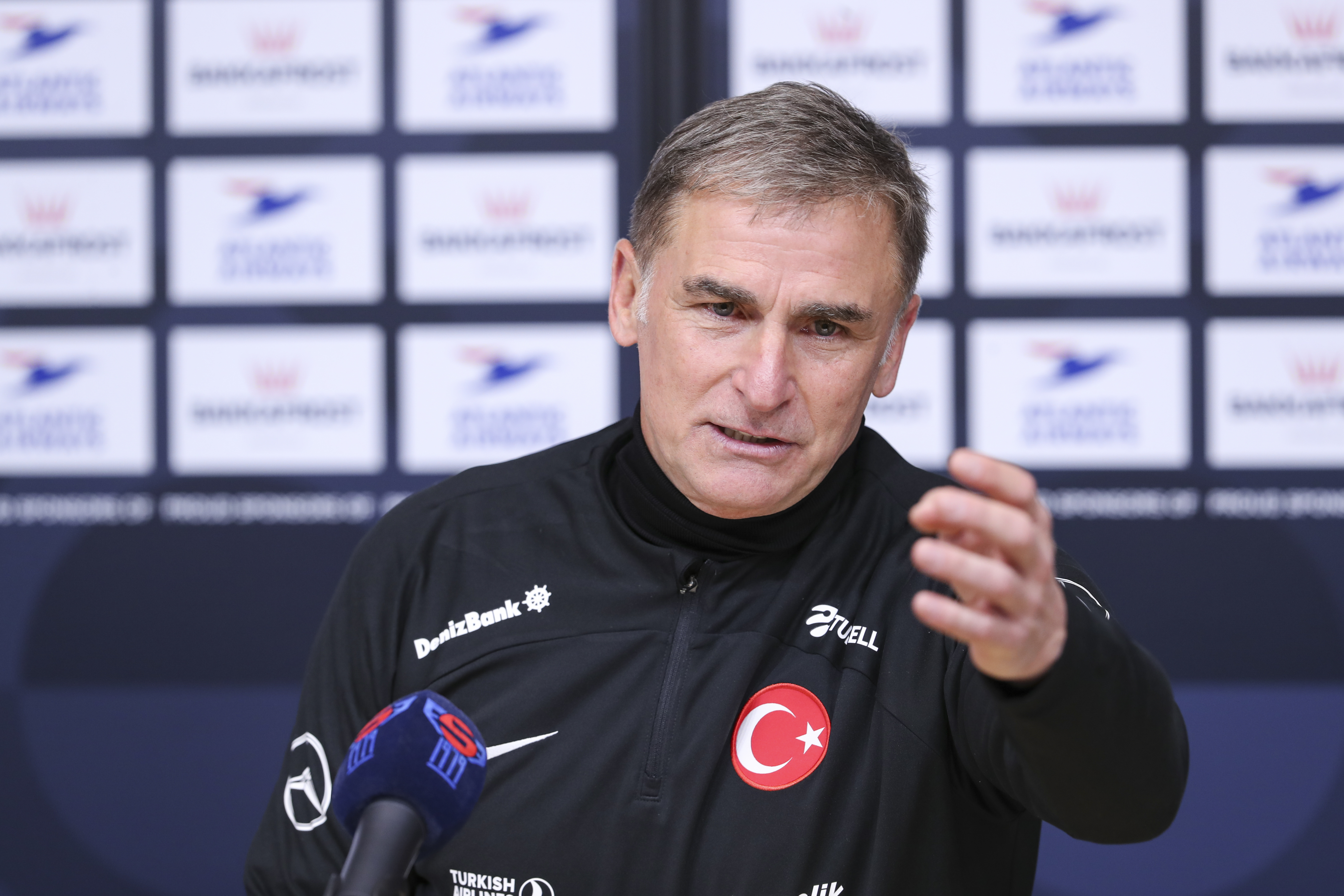 Stefan Kuntz: Ac� veren tecr�beler her zaman en �ok ak�lda kalan olur